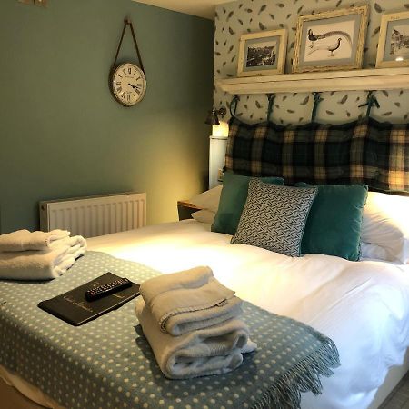The Golden Pheasant Hotel Burford Buitenkant foto
