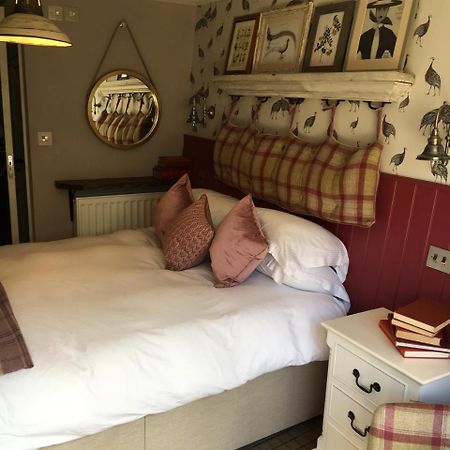 The Golden Pheasant Hotel Burford Buitenkant foto