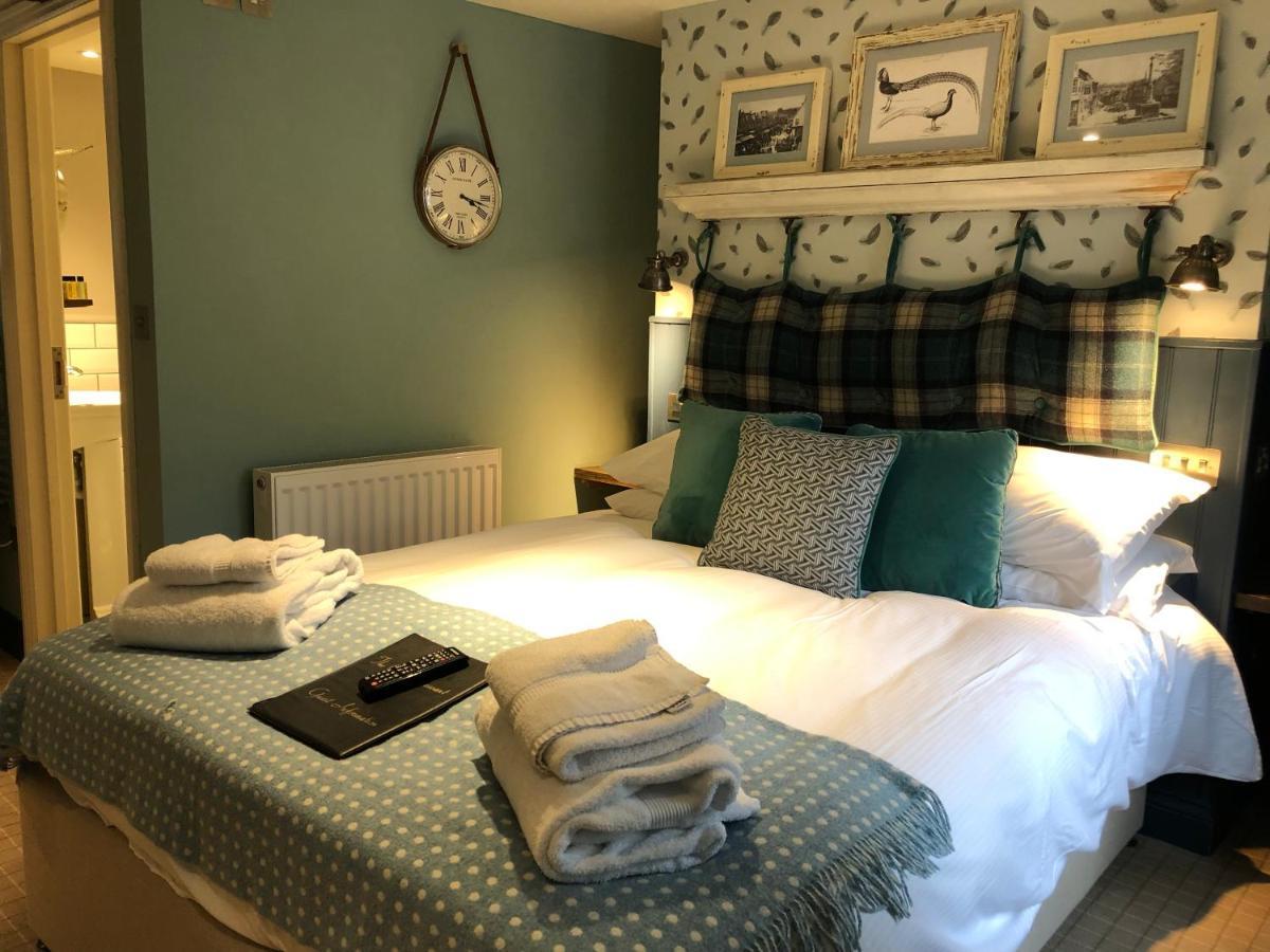 The Golden Pheasant Hotel Burford Buitenkant foto