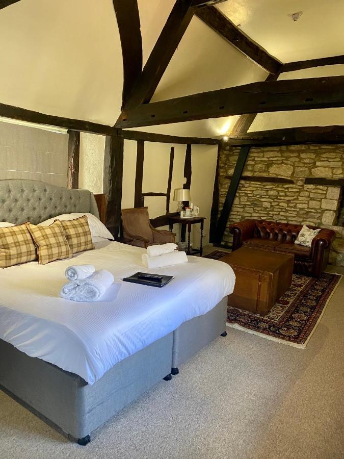 The Golden Pheasant Hotel Burford Buitenkant foto