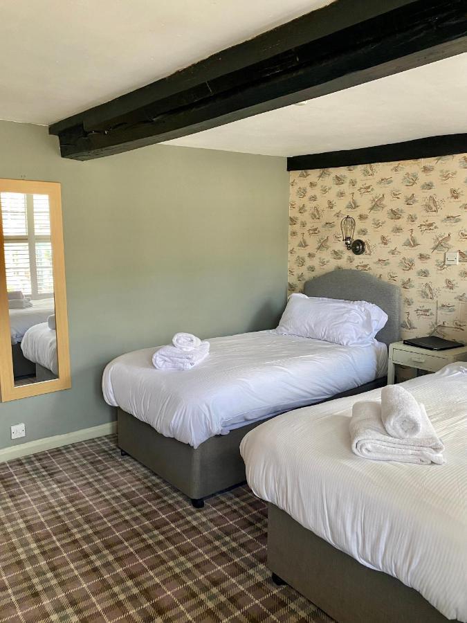 The Golden Pheasant Hotel Burford Buitenkant foto