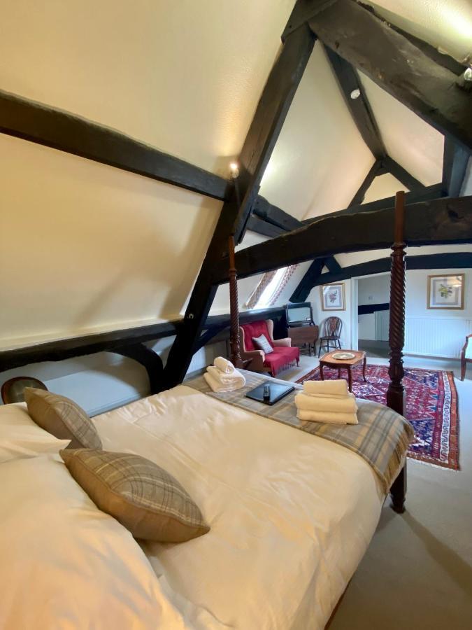 The Golden Pheasant Hotel Burford Buitenkant foto