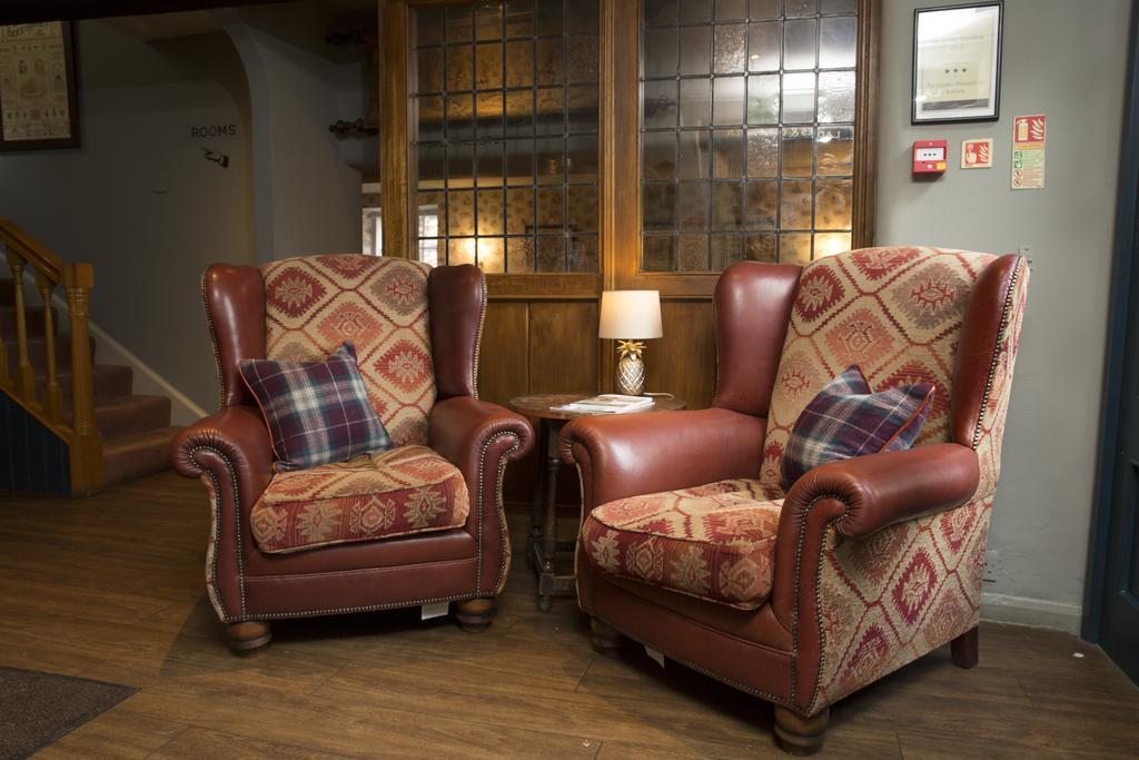 The Golden Pheasant Hotel Burford Buitenkant foto