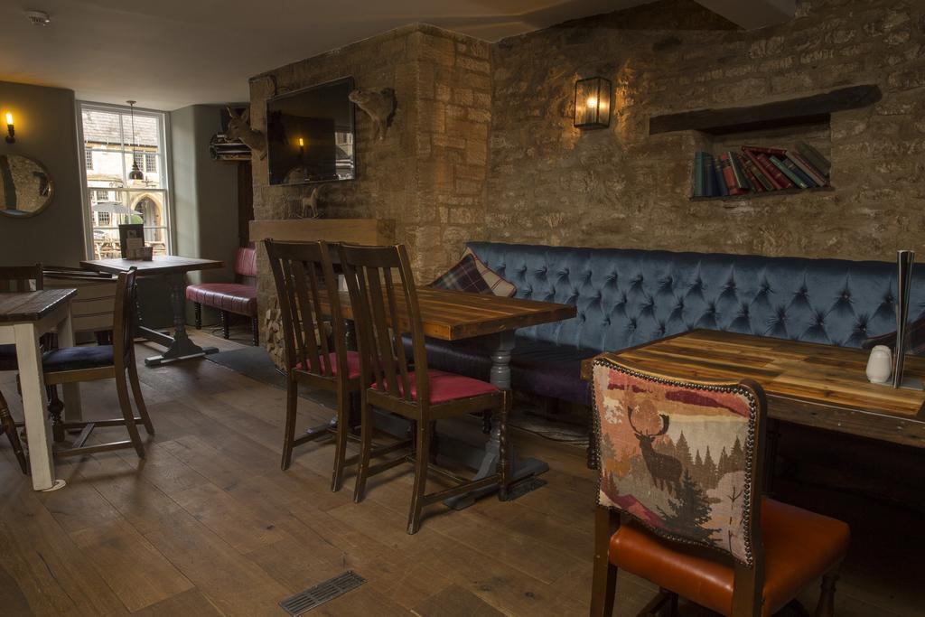 The Golden Pheasant Hotel Burford Buitenkant foto