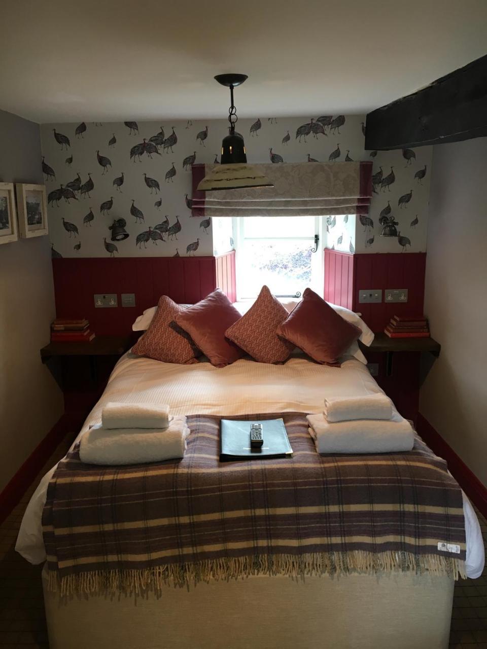 The Golden Pheasant Hotel Burford Buitenkant foto
